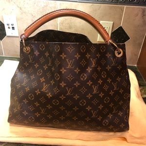 Louis Vuitton Artsy
